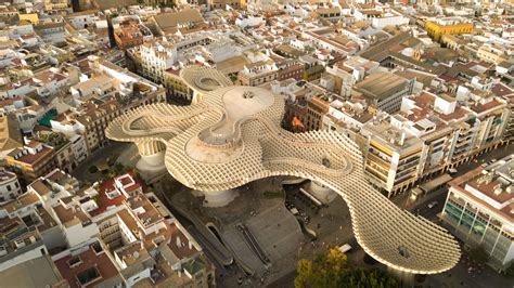 Fotografía aérea del Metropol Parasol en Sevilla