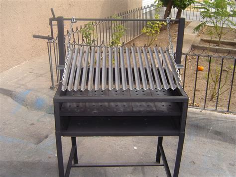 Interior de un asador de carne elegante