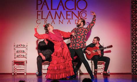 Fotografía de un espectáculo de flamenco en una verbena municipal
