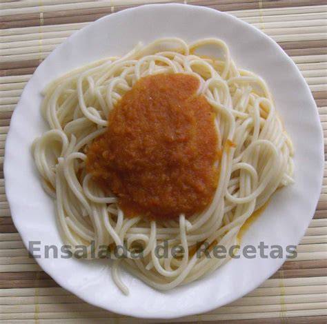 Espaguetis con salsa picante