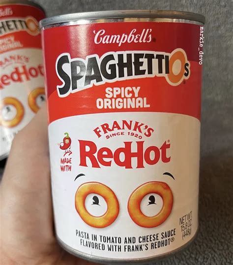 Envase de SpaghettiOs Spicy Original con Frank's RedHot