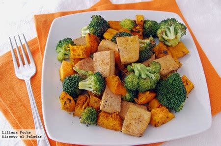 Plato saludable con brócoli, calabaza y proteínas