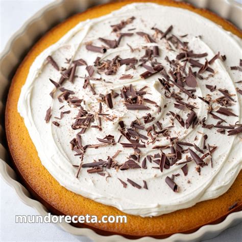 Preparación de la crema de queso con ralladura de naranja