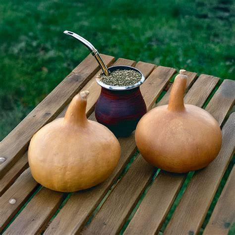 Mate de calabaza con manchas naturales de curado