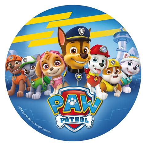 Oblea comestible Patrulla Canina en una tarta de cumpleaños