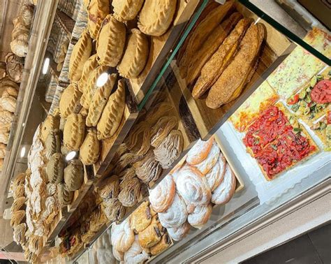 Variedad de productos tradicionales del Forn Sant Francesc
