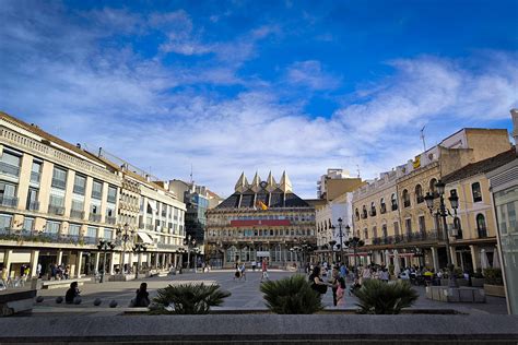 Imagen de la Plaza Mayor de Ciudad Real con el Reloj Carillón