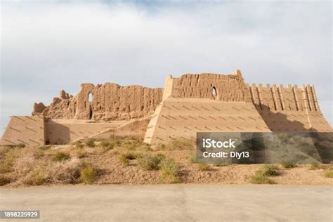 Antigua fortaleza de Kyzyl-Kala en Karakalpakstán