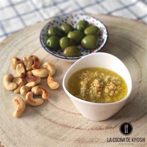 Preparación de la vinagreta de anacardos
