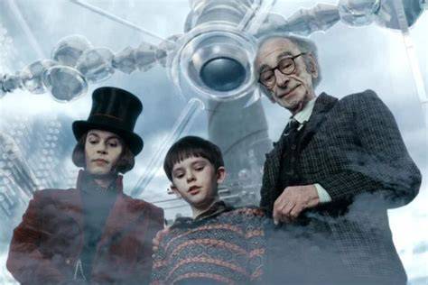 Tim Burton dirigiendo en el set de Charlie y la fábrica de chocolate