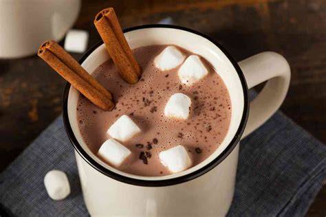 Chocolate caliente con bombones