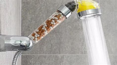 Tipos de filtros minerales en una alcachofa de ducha iónica