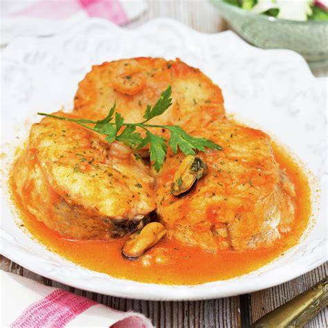 Merluza en salsa con mejillones