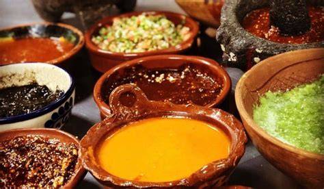 Preparación de la salsa en la cazuela