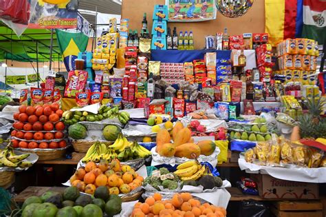 Mercado Municipal de Monçao con productos tradicionales