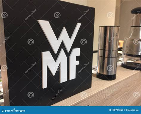 Logo de WMF y su fábrica en Geislingen, Alemania