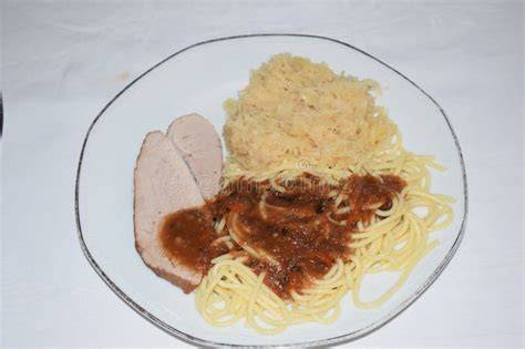 Espagueti con chucrut