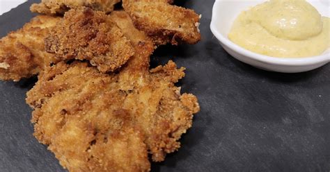 Setas rebozadas con panko servidas con mayonesa