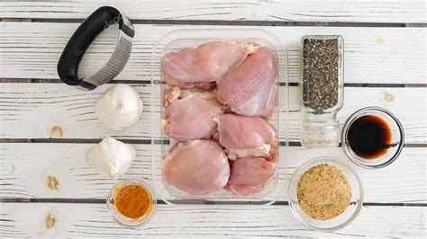 Tabla de ingredientes para marinar pollo