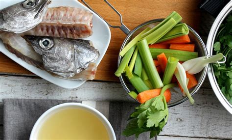 Ingredientes para el fumet de pescado