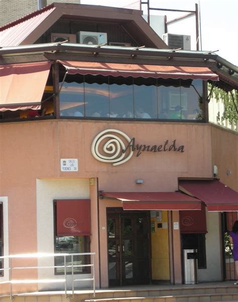 Fachada del restaurante Aynaelda en Aluche