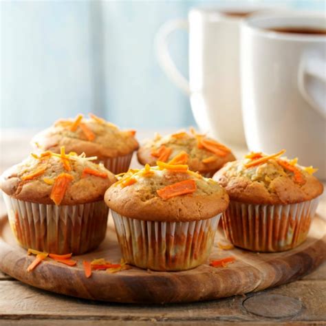 Muffins de zanahoria y manzana con sésamo espolvoreado