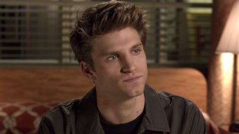 Toby Cavanaugh como parte del