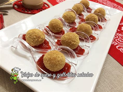 Presentación de trufas de queso en cucharitas