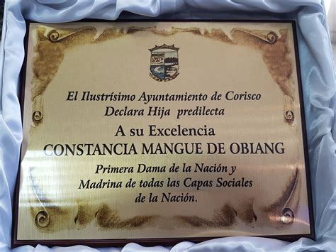 Placa conmemorativa de Cristóbal Colón e Isabel la Católica en Jaén