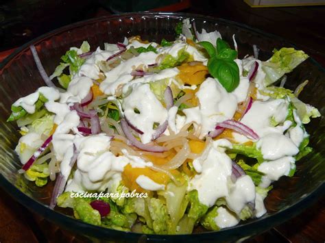 Ensalada con salsa de yogur