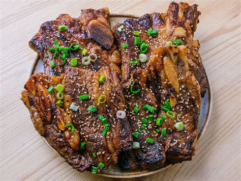 Costillas de cerdo cortadas para galbi