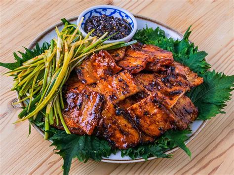 Ejemplo de ssam (envoltura) de Samgyeopsal