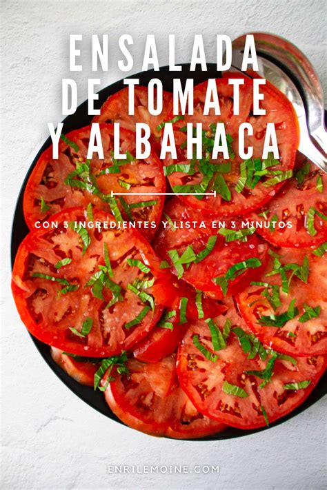 Ingredientes para ensalada de boniato, tomate y albahaca