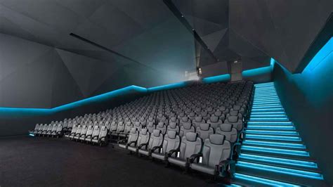 Interior de las salas de cine Cinesa con butacas cómodas