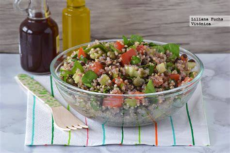Lentejas con quinoa en un tazón