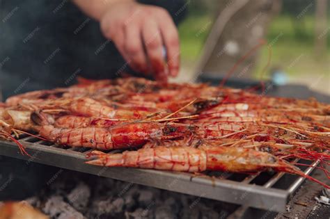 Langostinos a la parrilla con humo