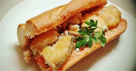 Bocadillo de merluza con pimientos