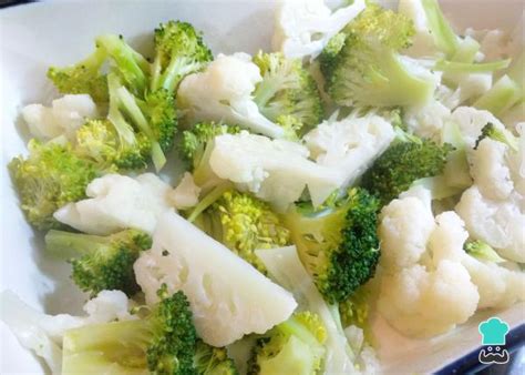 Coliflor y brócoli gratinados con queso