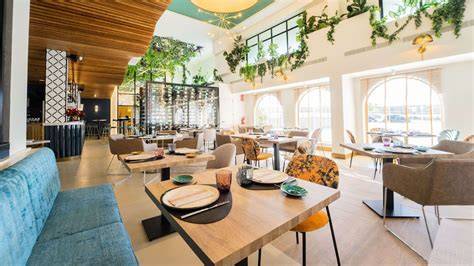 Interior del restaurante Vianda Valdebebas