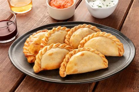 Empanadas horneadas doradas