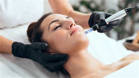 Dispositivo de micro-needling para aplicación de sueros
