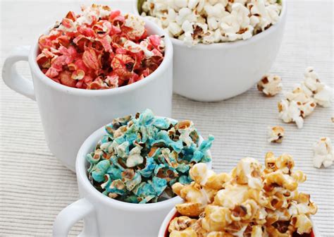 Palomitas con diferentes toppings salados