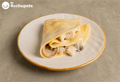 Crepes rellenos de champiñones gratinados con queso