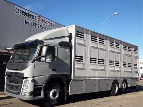 Antiguos buques reconvertidos para transporte de ganado