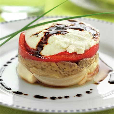 tosta de escalivada gourmet con queso de cabra