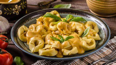 Tortellini gratinados con queso