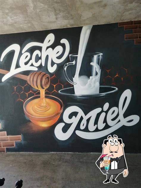 Fachada de Leche y Miel Restaurante