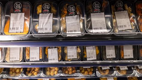 Ejemplos de comidas preparadas en ollas de aluminio pequeñas