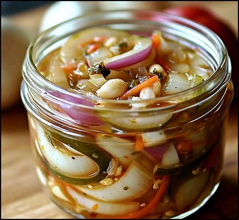 Ingredientes básicos del escabeche: vinagre, ajo, especias