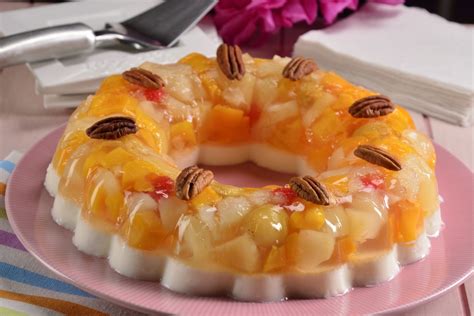 Gelatina de leche con frutas